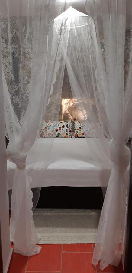 Petrino Paradosiako Country house