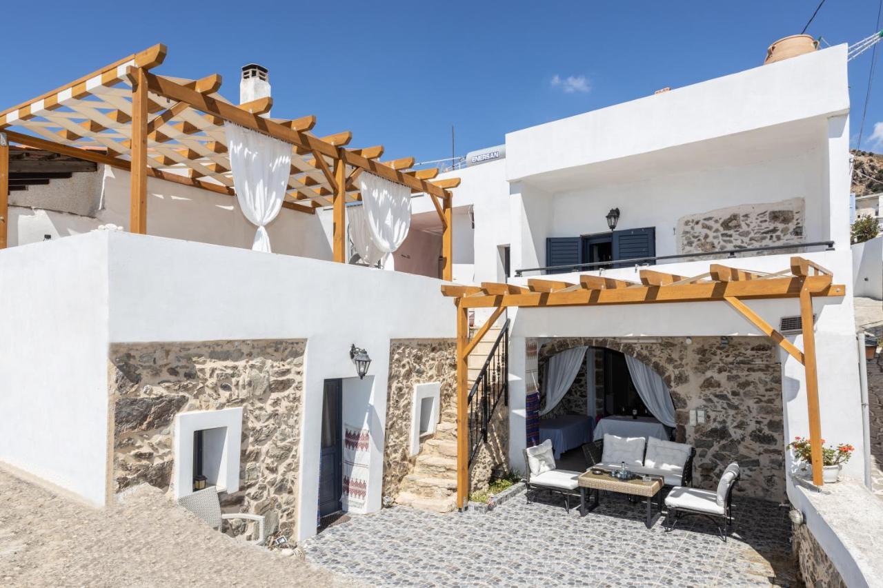 Petrino Paradosiako Country house Kerames